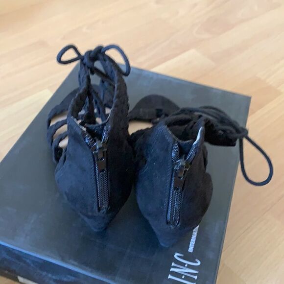 INC WITLEY WEDGES - Picture 5 of 6